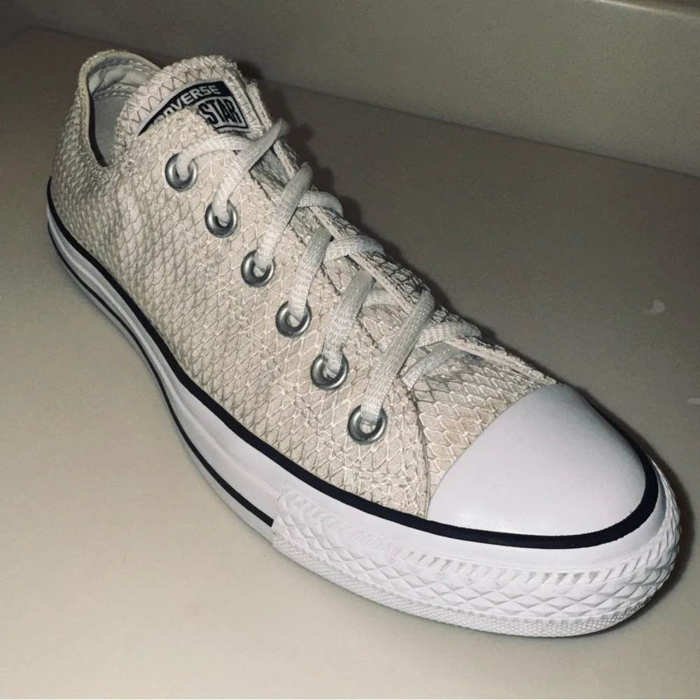 Converse Cream Waffle Print Textile Sneakers - Picture 12 of 16